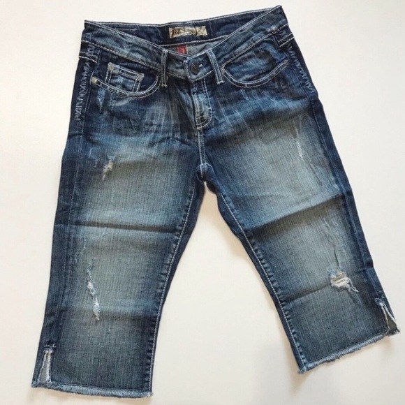 BKE The Buckle Womens Sz 25 Sarah Stretch Cropped Jeans Capri Denim Distressed - Picture 1 of 11